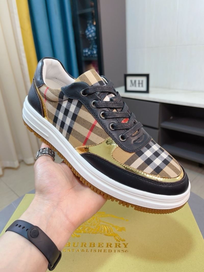 Burberry Low Shoes